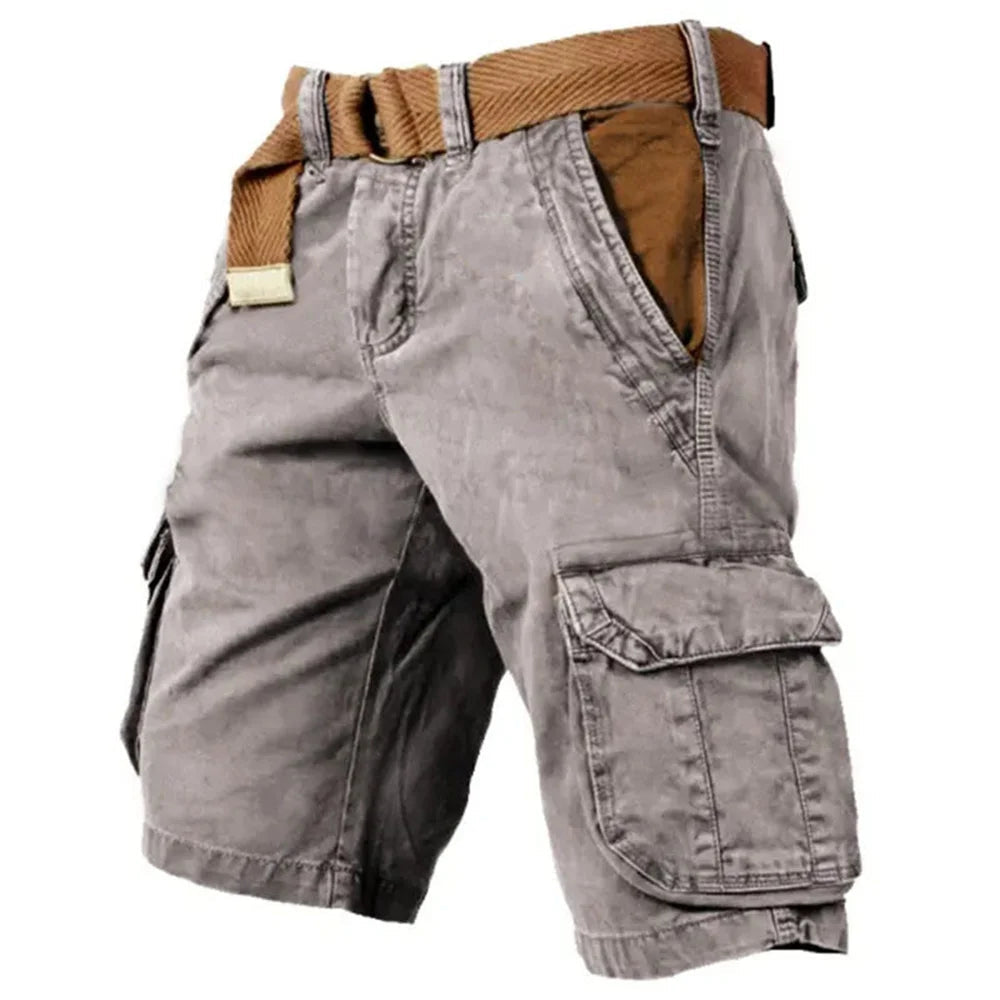 Short cargo gris avec ceinture marron, poches latérales spacieuses, style décontracté pour homme, idéal pour l'été et les activités en plein air.