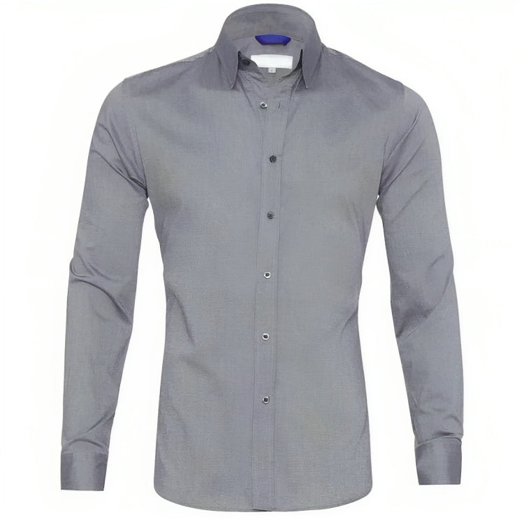 Chemise homme grise élégante à manches longues, col classique, boutons noirs, idéale pour tenue formelle ou bureau. Mode masculine chic.