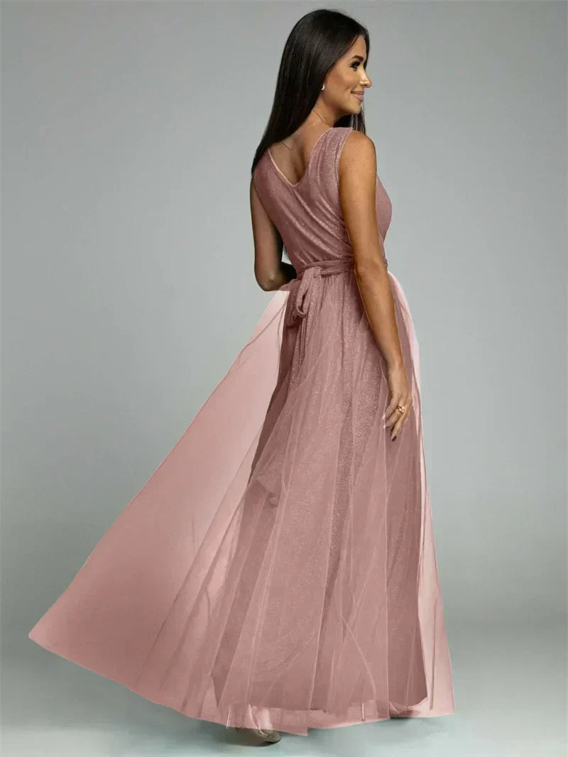 Elisa | Vestido de noche con detalles de malla y abertura alta