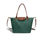 Sac à main vert en nylon avec anses et rabat en cuir marron, design élégant et pratique, idéal pour la mode féminine et le quotidien.