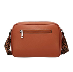 Sac à bandoulière en cuir marron avec fermeture éclair argentée et sangle à motifs géométriques. Accessoire mode élégant et pratique.