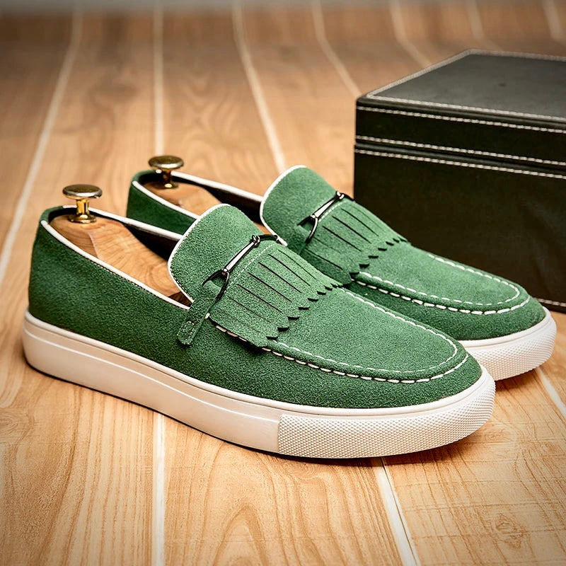 Elegante mocasín de ante para hombre