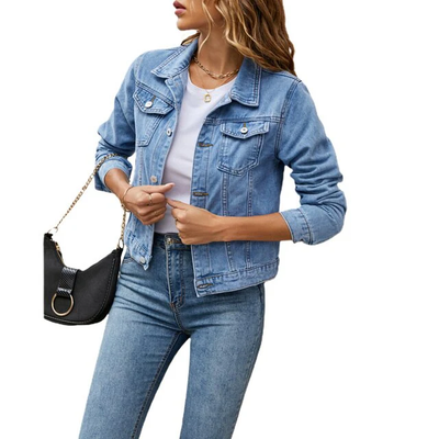 Chaqueta vaquera para mujer: diseño corto atemporal con cierre de botones. 