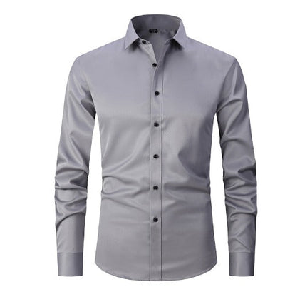 Camisa elástica para hombre para máxima comodidad.