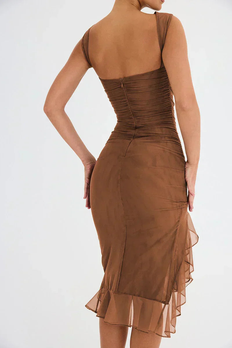 Vestido midi con volantes irregulares