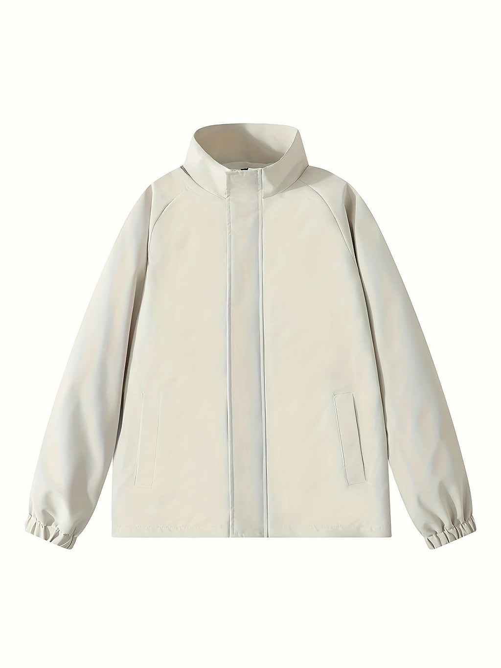 Veste imperméable beige pour femme, design minimaliste avec fermeture éclair, poches latérales et manches longues élastiquées. Mode automne-hiver.