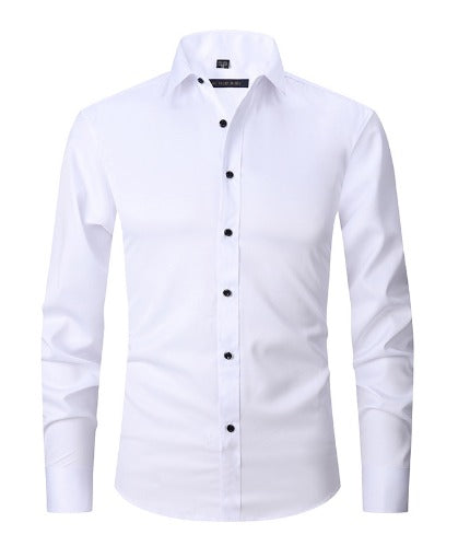 Chemise blanche élégante pour homme avec boutons noirs, manches longues, col classique. Mode masculine, vêtement formel, style moderne.