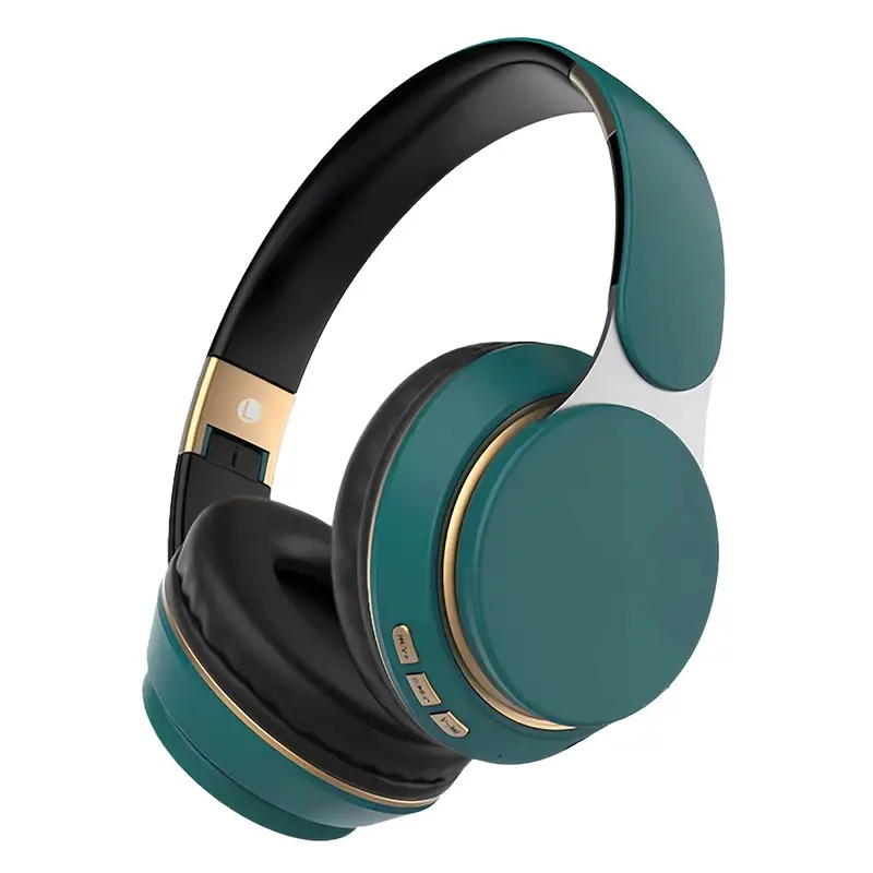 Casque audio sans fil vert avec coussinets noirs, accents dorés et commandes intégrées. Design moderne et élégant pour une expérience sonore immersive.