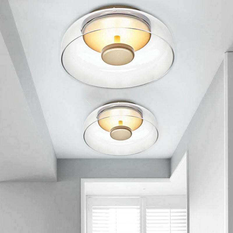 Plafonnier moderne LED rond, design minimaliste, lumière blanche et chaude, intérieur contemporain, éclairage plafond salon ou chambre.