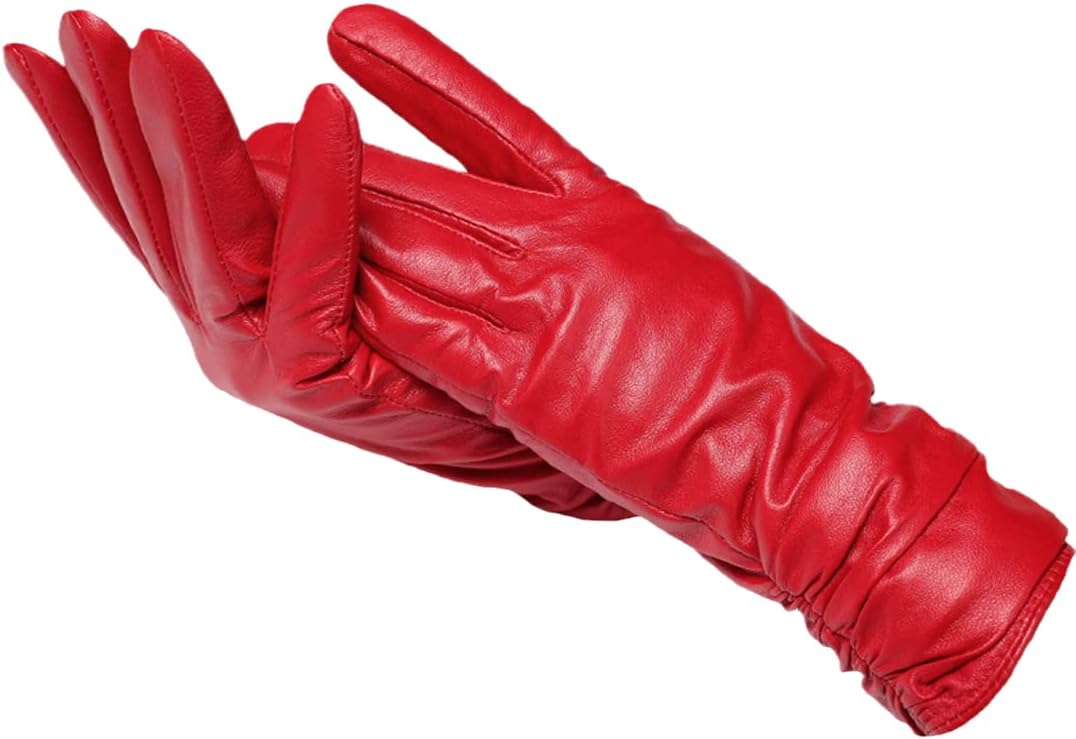 Gants en cuir rouge élégants pour femme, design moderne, accessoire de mode hiver, confort et style, parfaits pour temps froid.