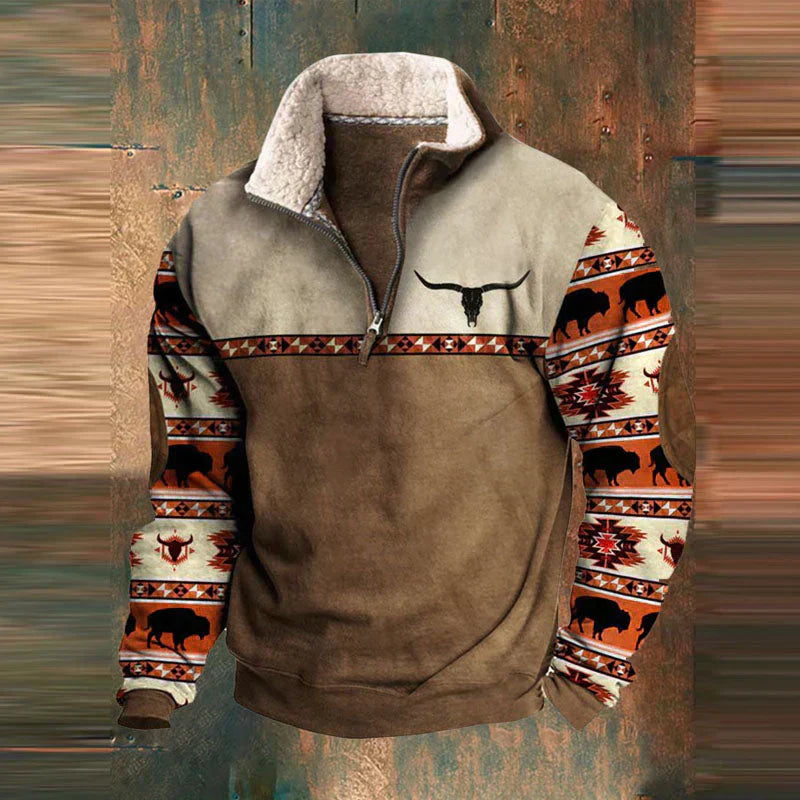 Pull-over en laine polaire avec motif western, manches imprimées de bisons et taureaux, col zippé, fond marron et beige, style amérindien.