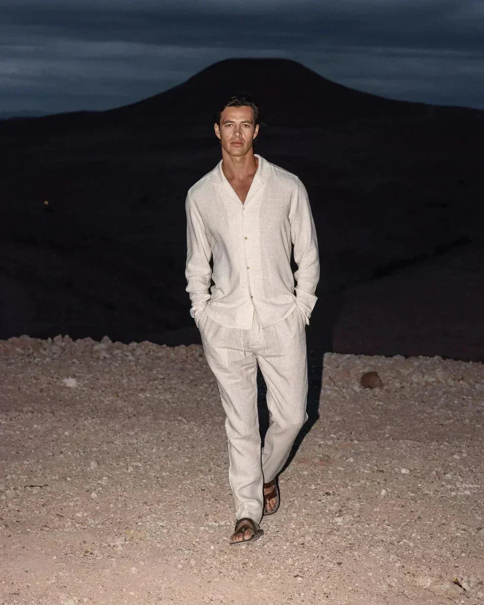 Conjunto de lino para hombre: elegancia y ligereza para el verano