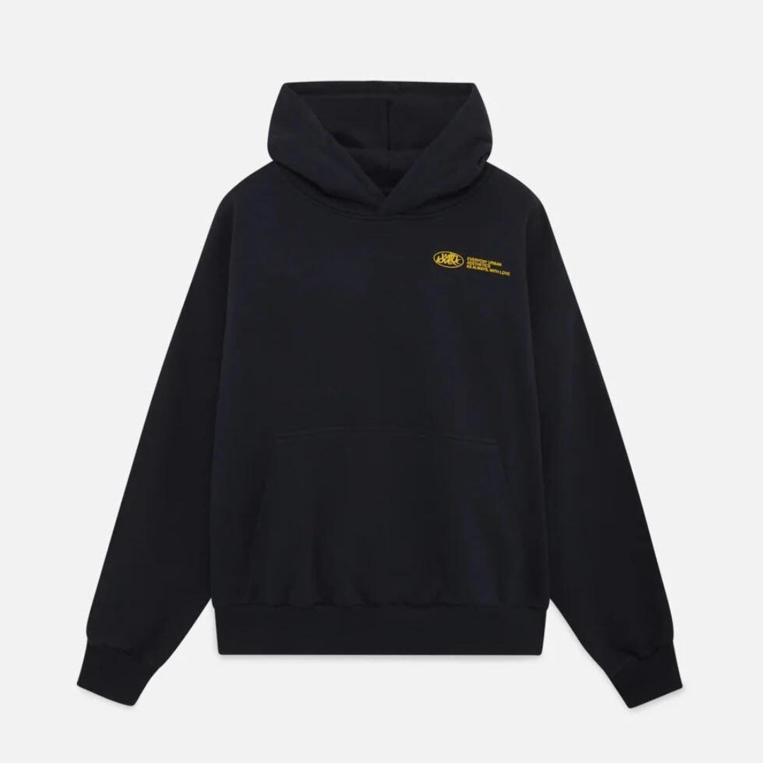 Sweat à capuche noir unisexe avec logo jaune, poche kangourou, manches longues. Mode streetwear, tendance, confortable, casual.