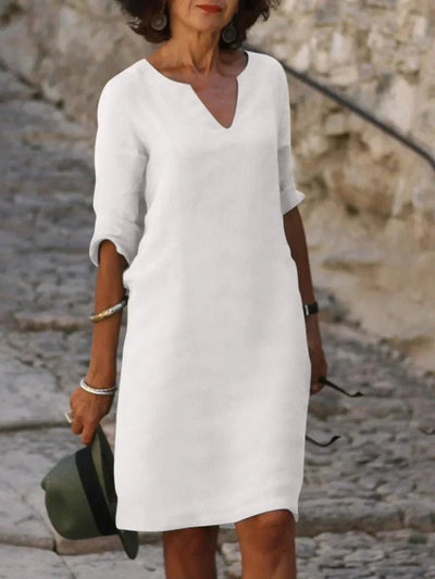 Robe Droite en Lin Noire | Col Fendu | Légère et Décontractée