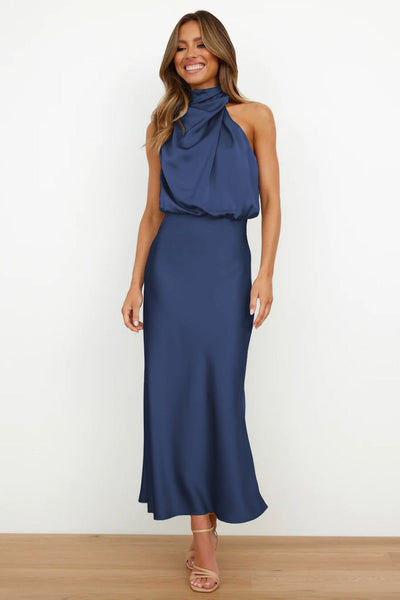 Vestido largo de satén | Verde salvia | Cuello drapeado elegante