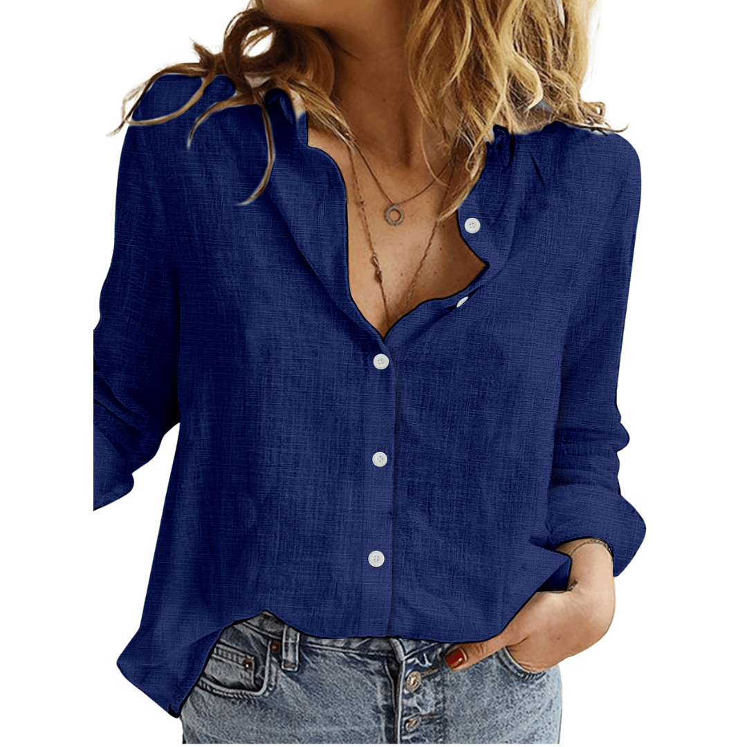 Blusa de lino para mujer con un estilo casual abotonado y un corte holgado.