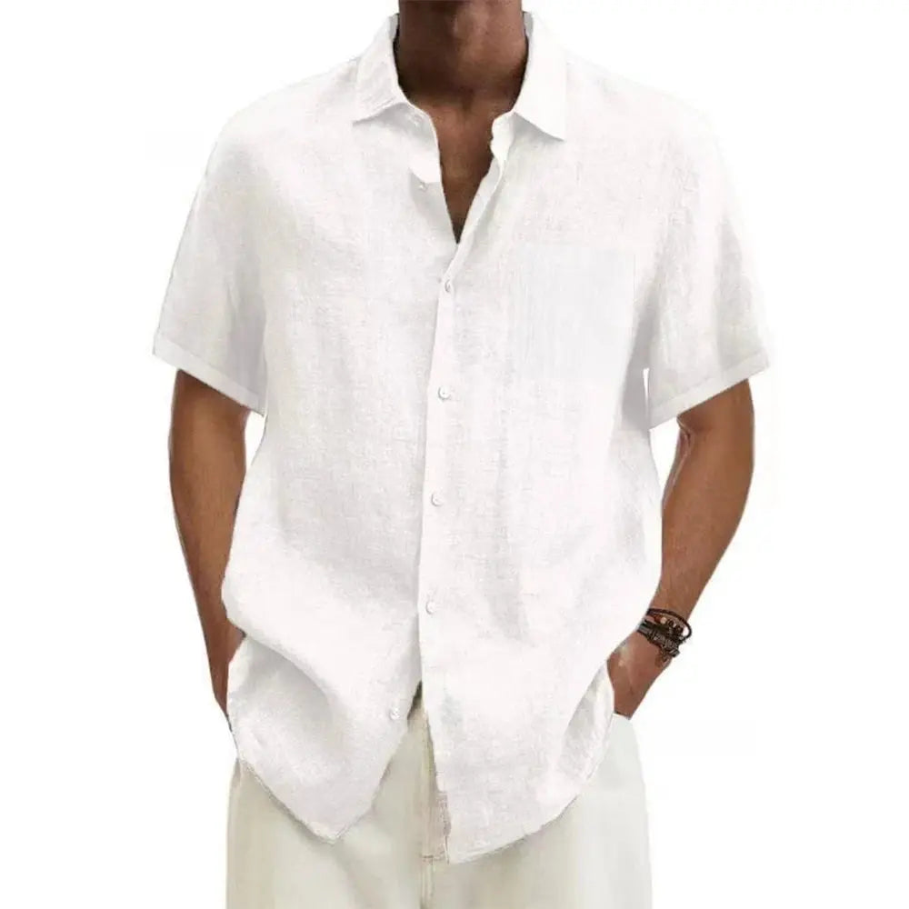 Chemise en lin blanc pour homme, manches courtes, col classique, style décontracté, idéale pour l'été, mode masculine élégante et confortable.