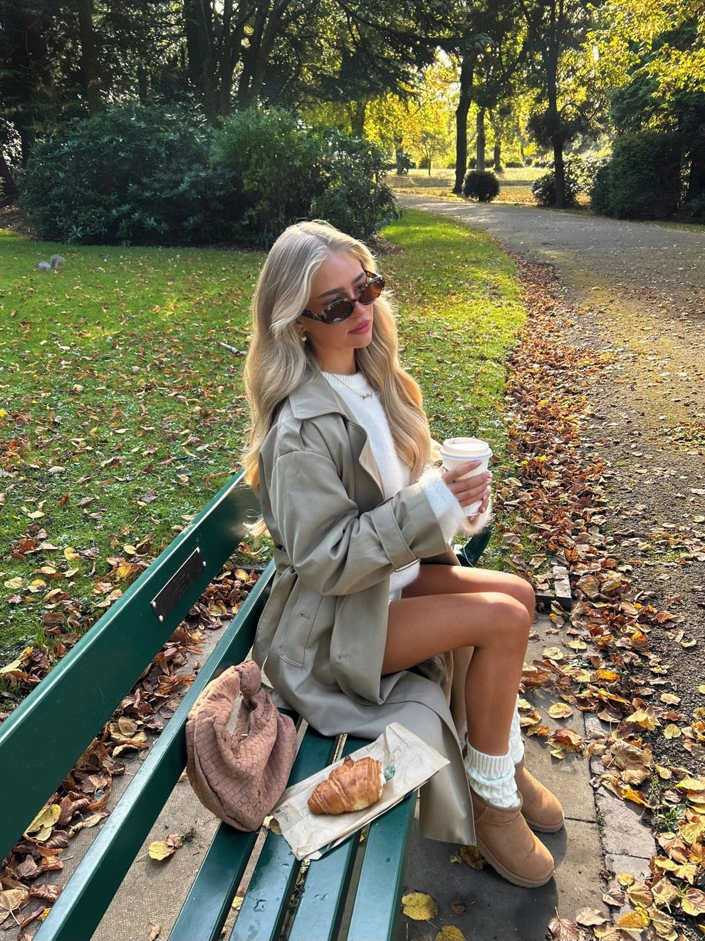 Mina Trenchcoat | Women's jacket with classic cut - Perfect for spring, autumn, and stylish days
