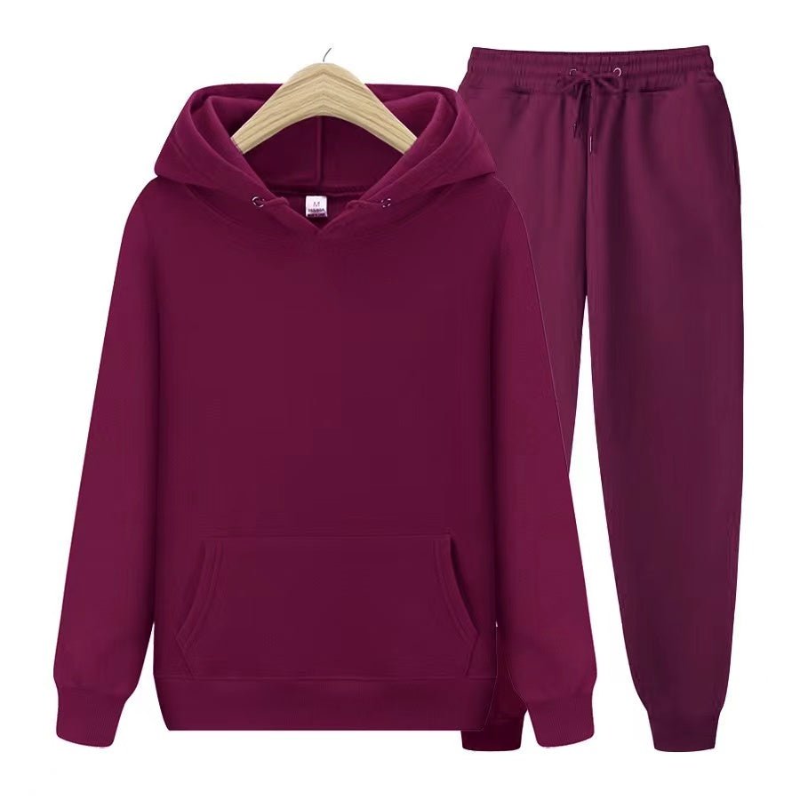 Sweat à capuche bordeaux avec pantalon assorti, ensemble confortable pour l'automne, mode décontractée, vêtements unisexes tendance.