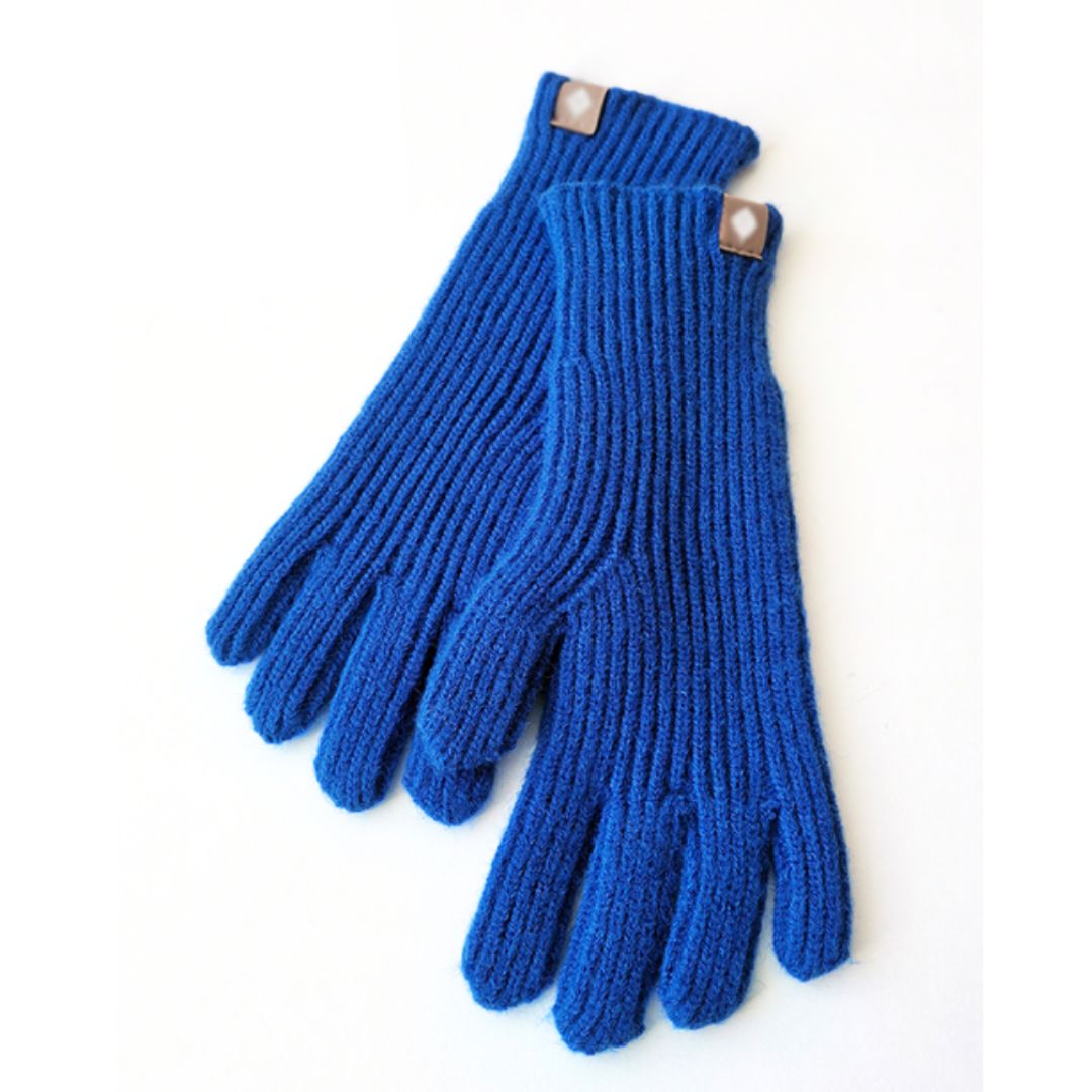 Gants en laine bleue tricotés, élégants et chauds, parfaits pour l'hiver. Accessoire mode hiver, confort et style.