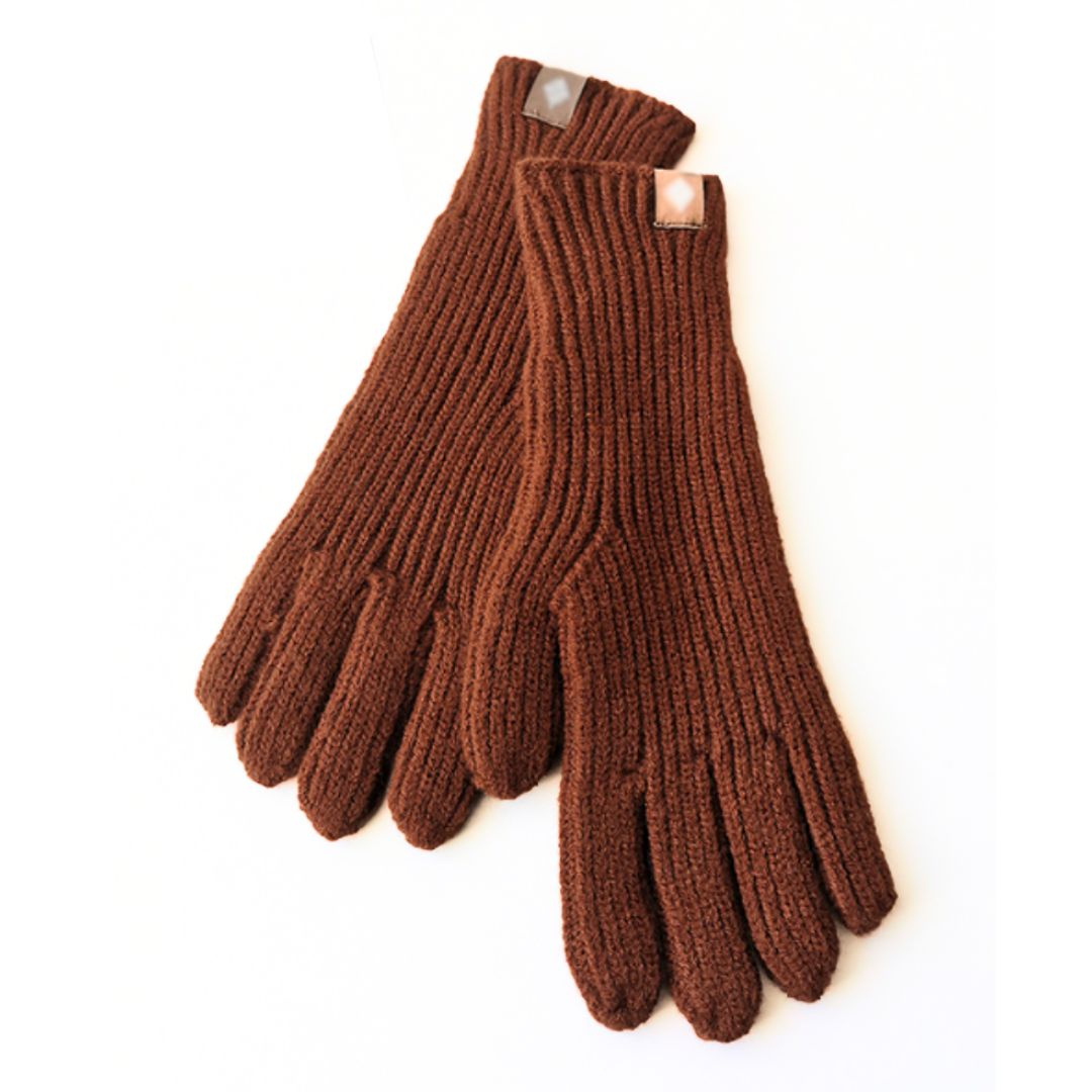 Gants en laine marron tricotés, isolants et chauds, parfaits pour l'hiver. Accessoire mode hiver, confort et style.