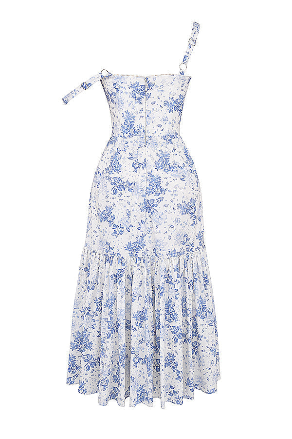 Robe longue à fleurs bleues et blanches, sans manches, avec bretelles fines, style vintage. Tissu léger, idéal pour l'été et les occasions décontractées.