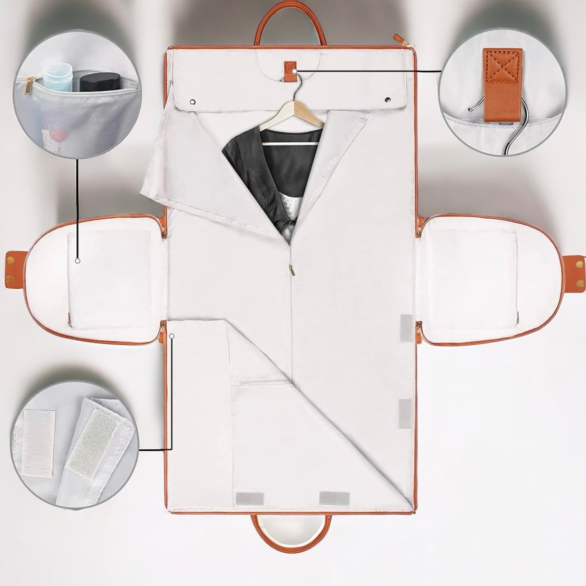 Sac de voyage pliable en cuir marron, compartiments pour vêtements, accessoires et produits de toilette, idéal pour organisation et voyages.